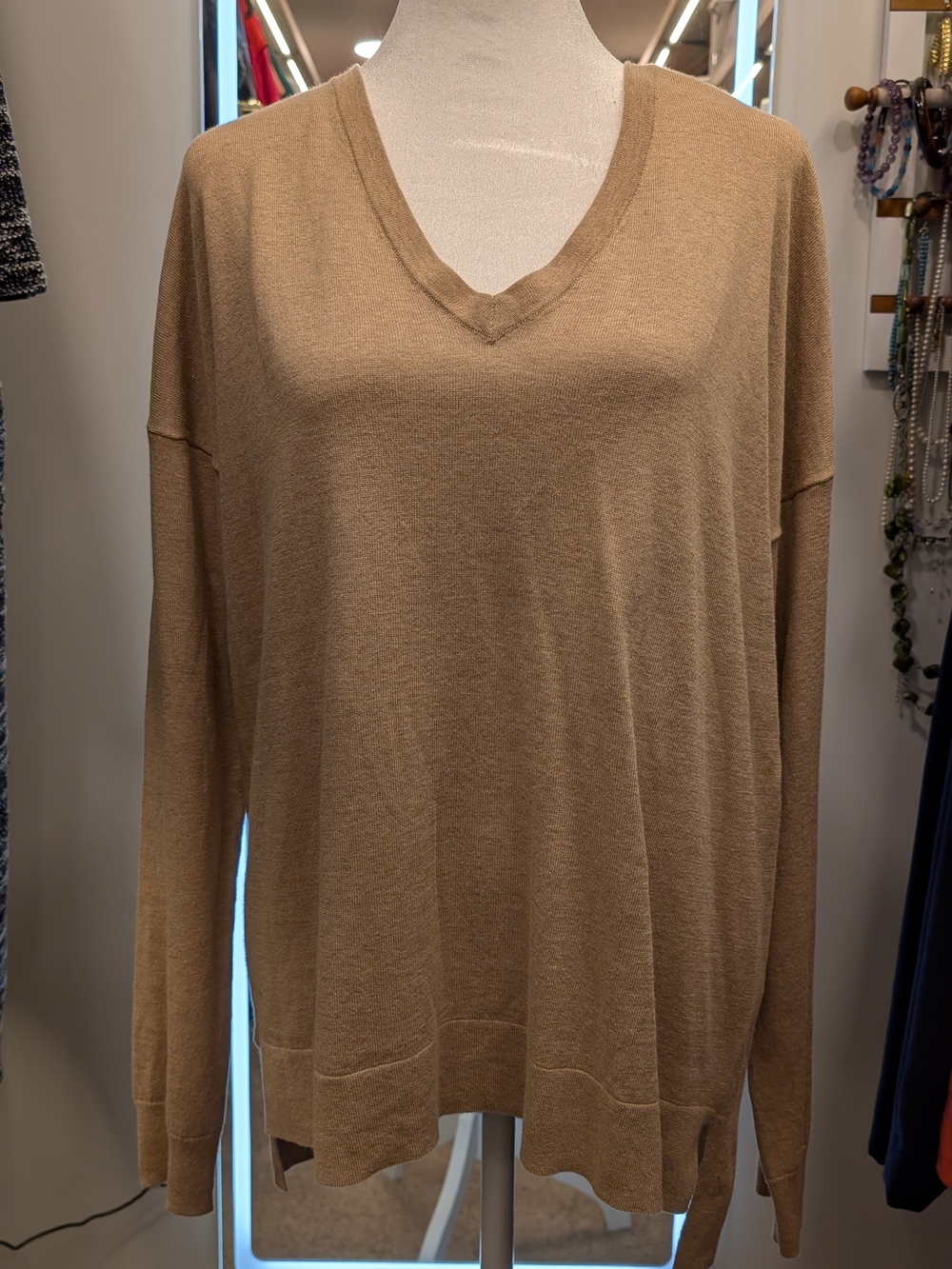 GAP Women's V-Neck Sweater in Camel Brown